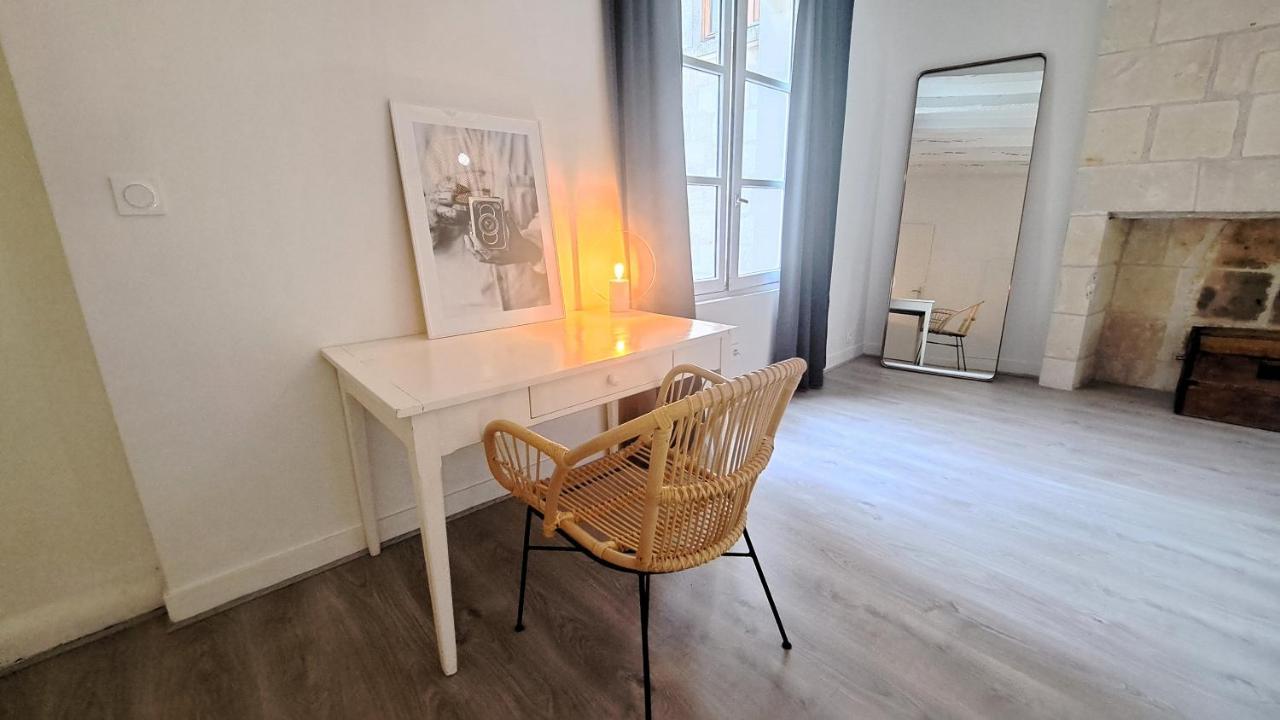 Appartement Centre Vieux Tours Dans Immeuble Historique 3P Exterior photo